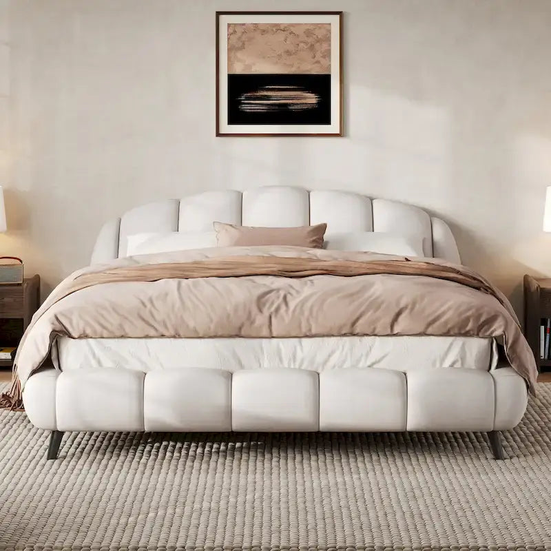 Christopher Knight Home - Letto imbottito Alexander King con testiera a conchiglia e struttura in legno massello