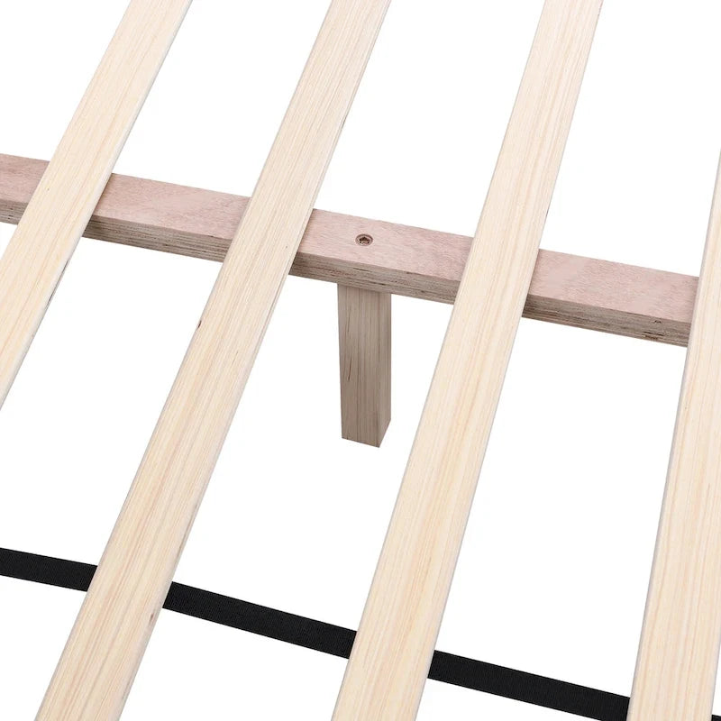 Christopher Knight Home - Letto imbottito Alexander King con testiera a conchiglia e struttura in legno massello