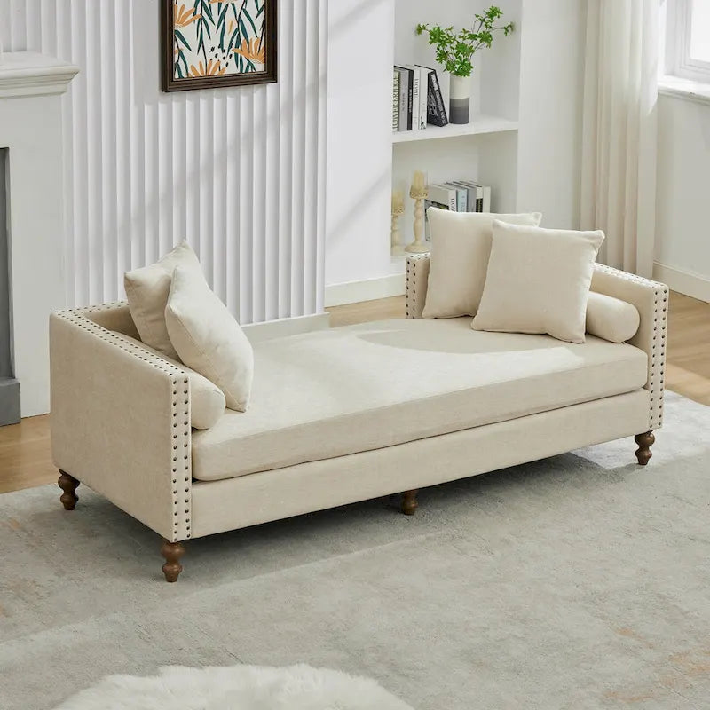 Comoda chaise longue imbottita con varie caratteristiche per il relax