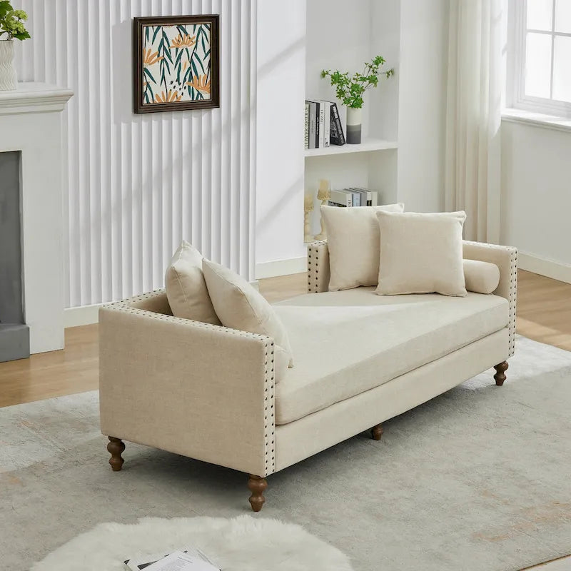 Comoda chaise longue imbottita con varie caratteristiche per il relax