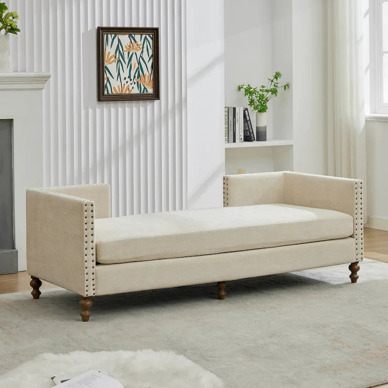 Comoda chaise longue imbottita con varie caratteristiche per il relax