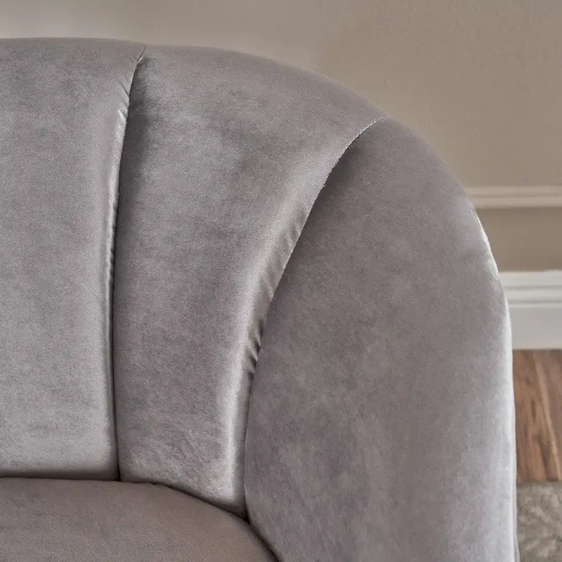 Poltrona club Amaia Modern Velvet di Christopher Knight Home