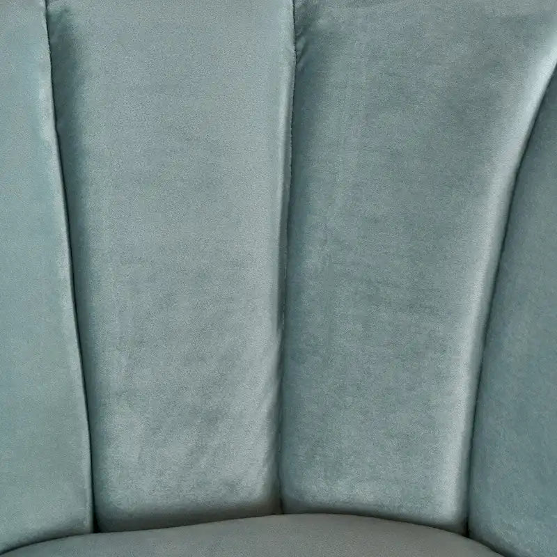 Poltrona club Amaia Modern Velvet di Christopher Knight Home