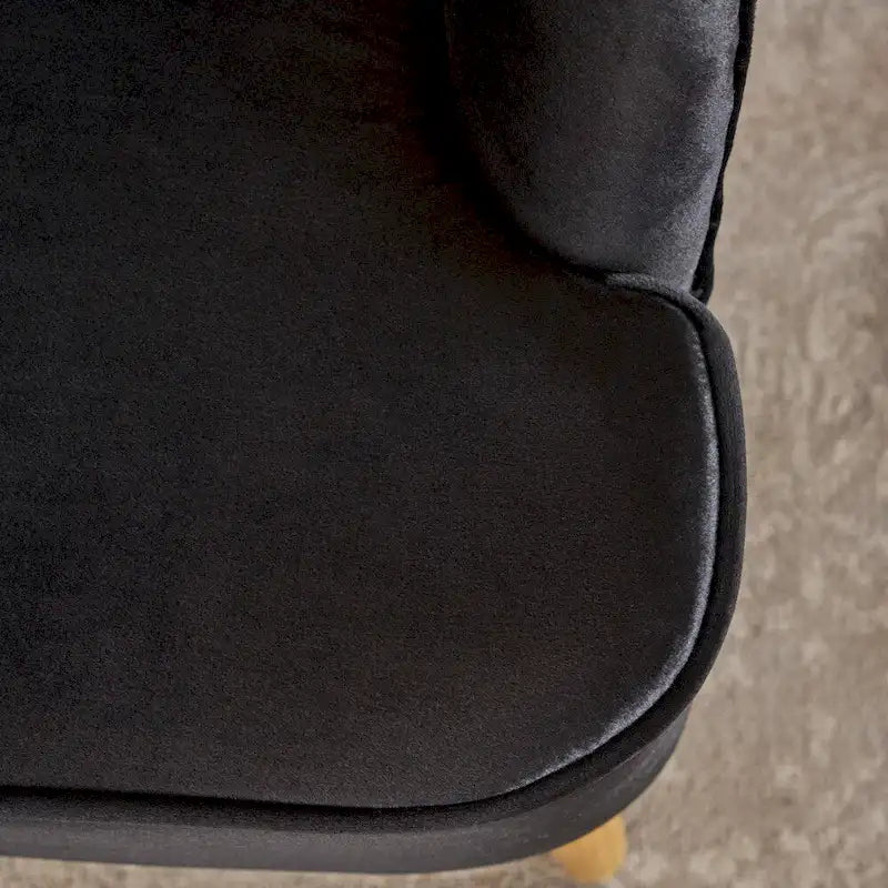 Poltrona club Amaia Modern Velvet di Christopher Knight Home