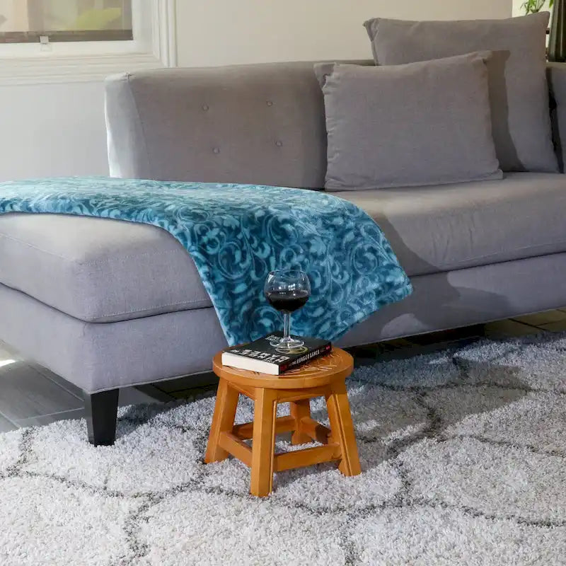Sgabello in legno intagliato Fairplay di DTY Indoor Living