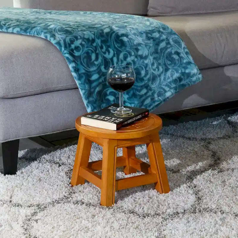 Sgabello in legno intagliato Fairplay di DTY Indoor Living