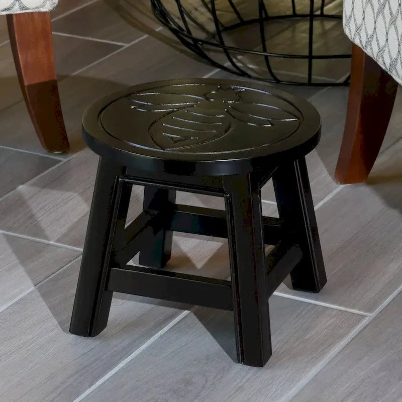 Sgabello in legno intagliato Fairplay di DTY Indoor Living