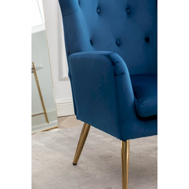 Poltrona con schienale ad ala trapuntato e bottoni in velluto Sovarol di Roundhill Furniture