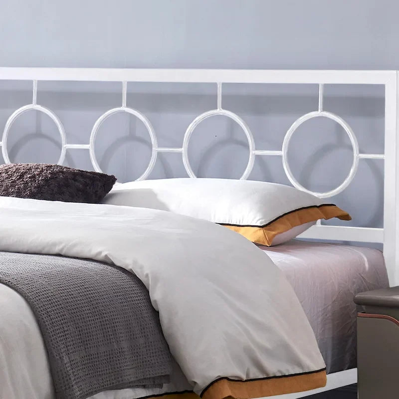 Letto matrimoniale moderno Francoise in ferro di Christopher Knight Home