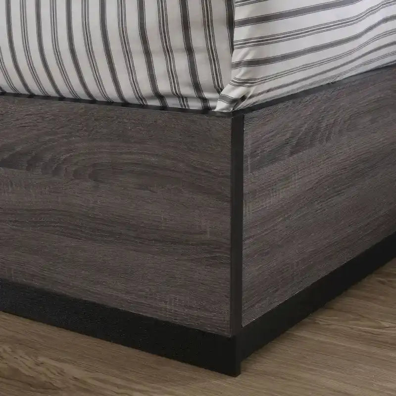 Set da camera da letto Rothwell Contemporary Grey Wood con 3 pannelli e ripiani di Furniture of America