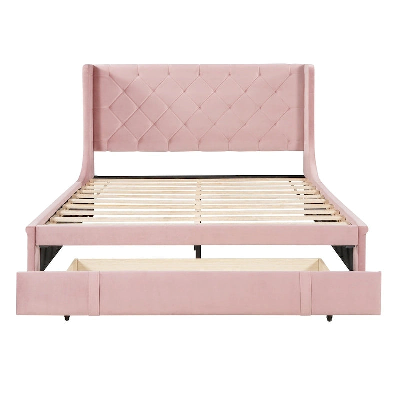 Letto matrimoniale imbottito con testiera Wingback e un grande cassetto