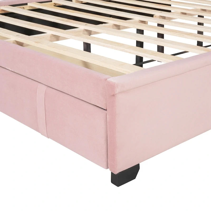 Letto matrimoniale imbottito con testiera Wingback e un grande cassetto