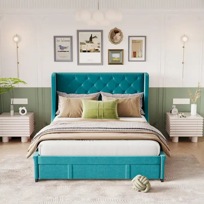 Letto matrimoniale imbottito con testiera Wingback e un grande cassetto