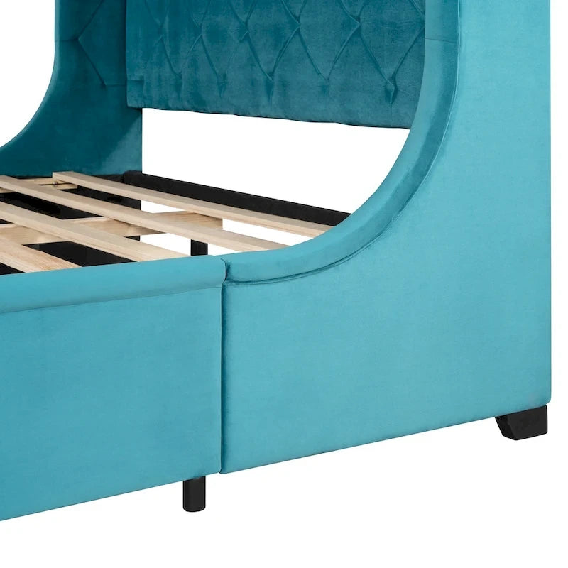 Letto matrimoniale imbottito con testiera Wingback e un grande cassetto