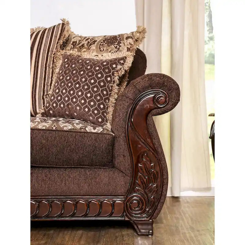 Divano con braccioli arrotolati rivestito in tessuto tradizionale Fova di Furniture of America