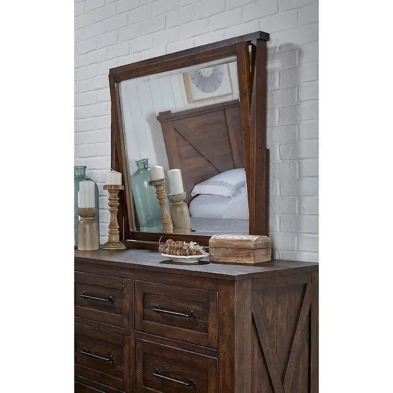Set da camera da letto con contenitore in legno massello Simply Solid Shelba da 5 pezzi