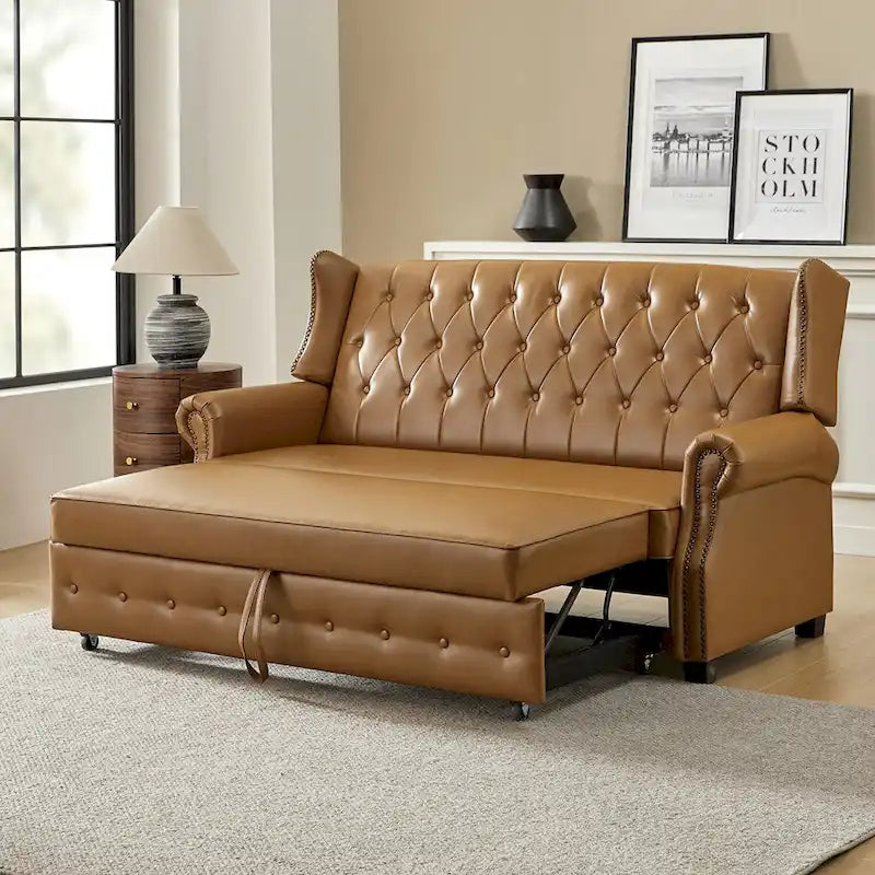 Divano letto in pelle vegana Ruedi Transitional 73.6 con schienale trapuntato e borchie di HULALA HOME