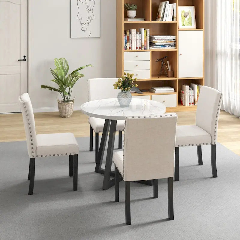 Set da pranzo composto da cinque pezzi con piano del tavolo in finto marmo, mobili in legno massello, combinazione salvaspazio per cucina e sala da pranzo