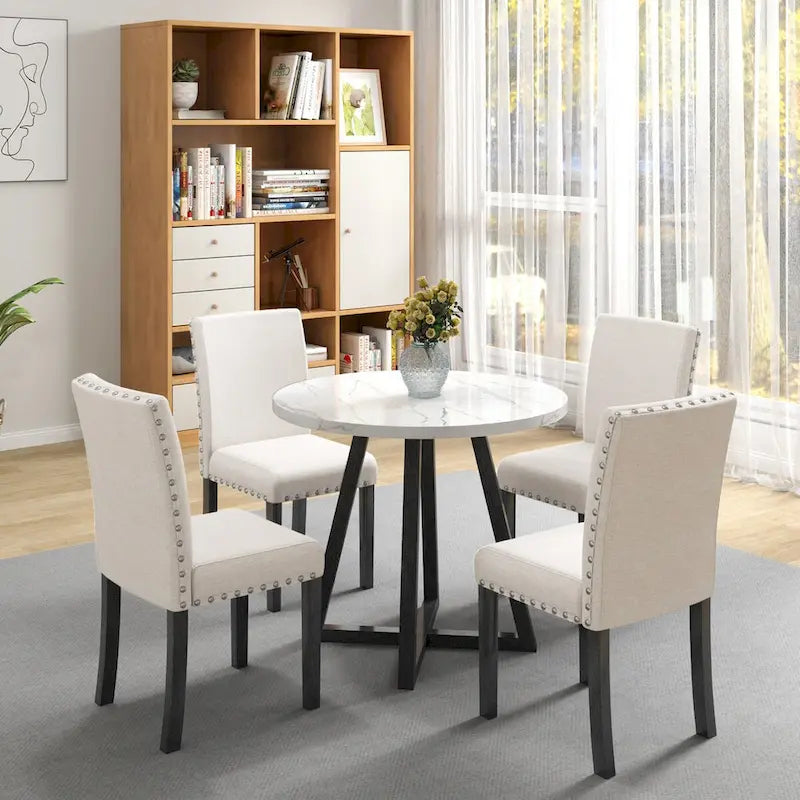 Set da pranzo composto da cinque pezzi con piano del tavolo in finto marmo, mobili in legno massello, combinazione salvaspazio per cucina e sala da pranzo